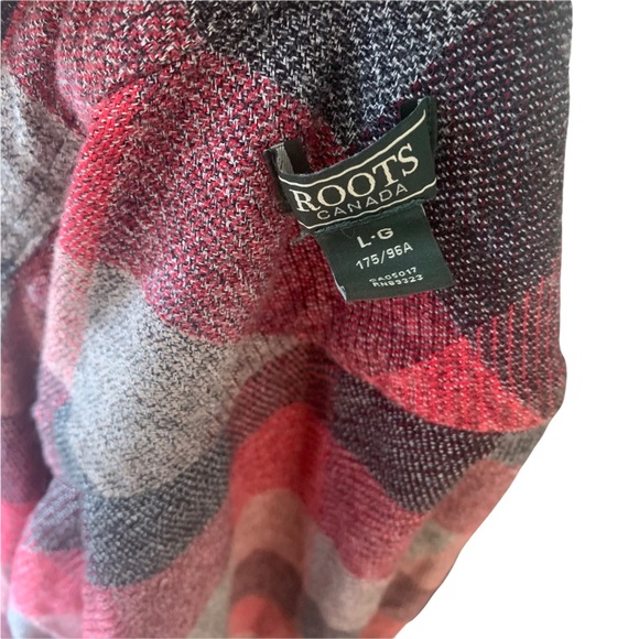 Roots Flannel Long Sleeve Plaid Tunic with pockets - Picture 5 of 7